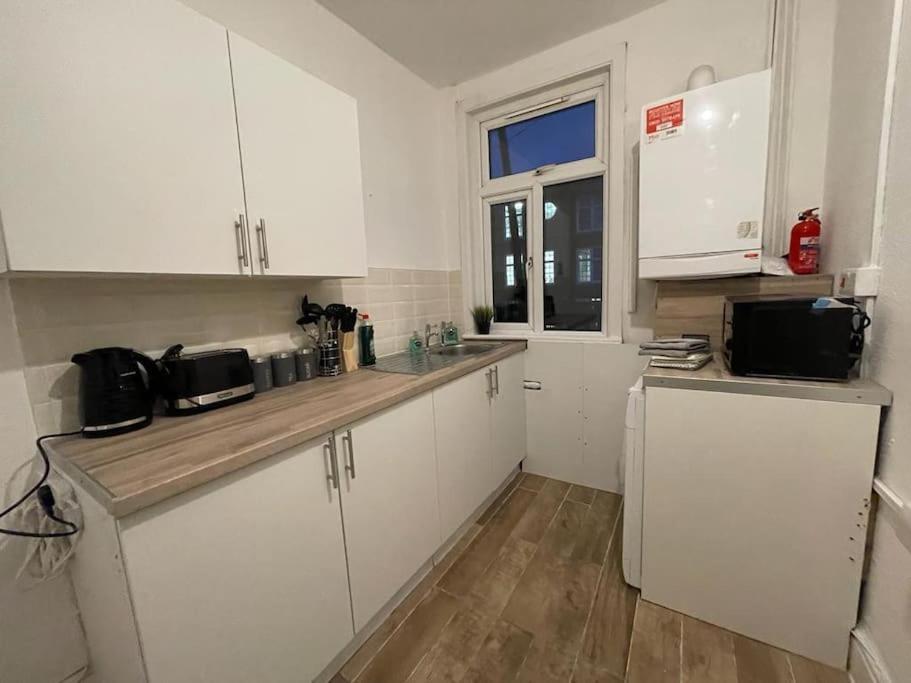 Spacious 2 Bedroom On Tower Bridge Londýn Exteriér fotografie